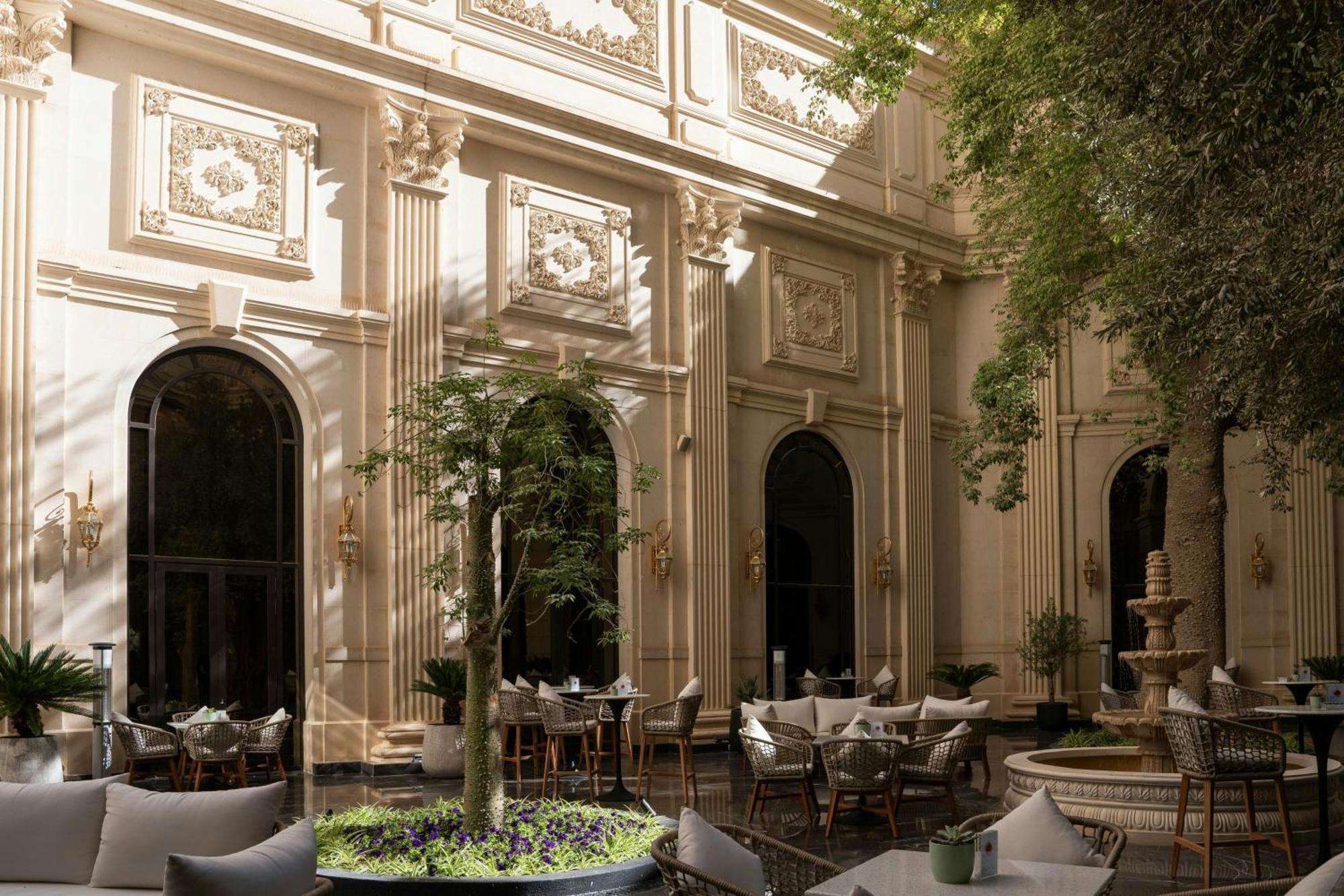 The Ritz-carlton, Hotel 5*