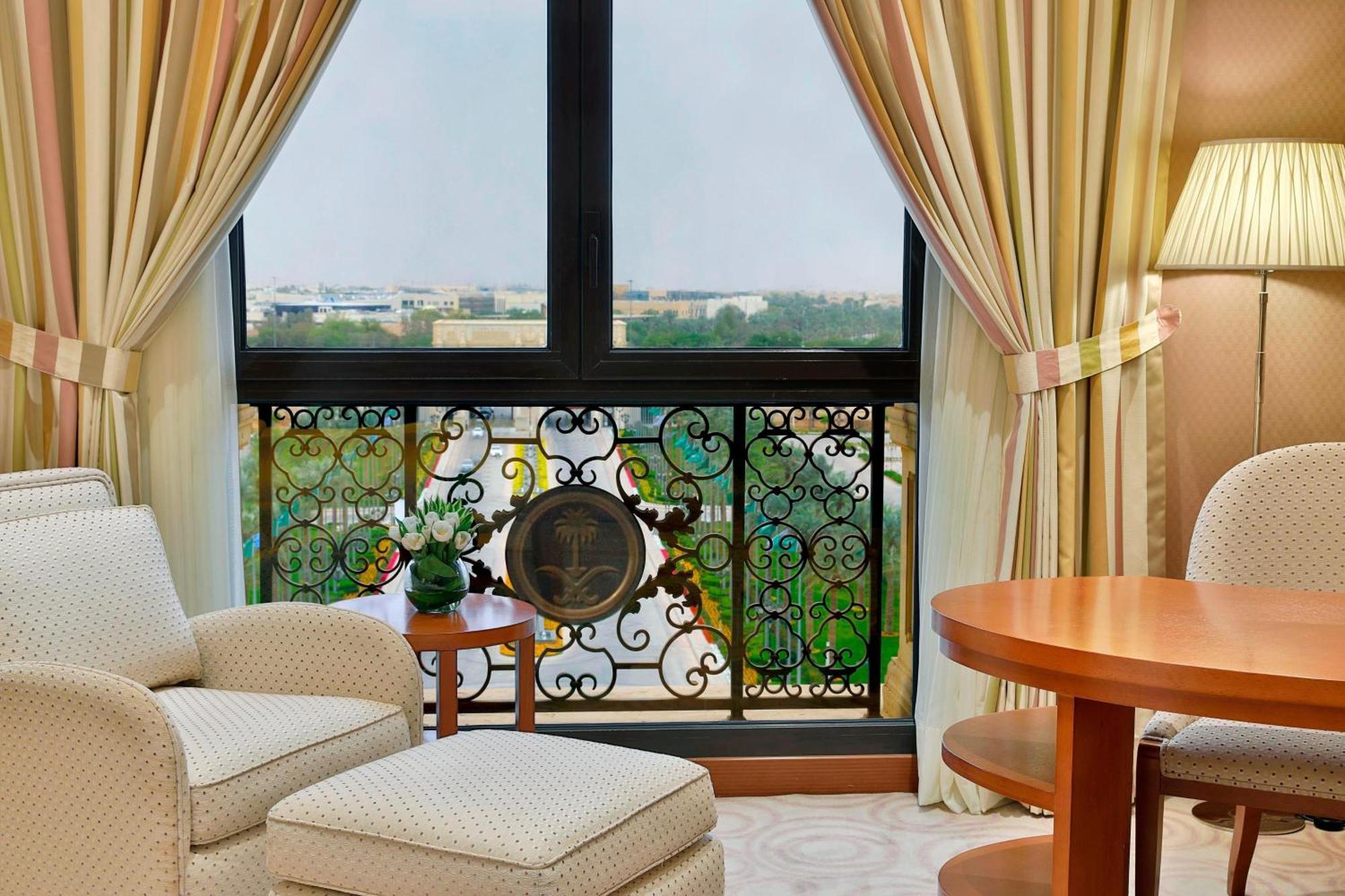 The Ritz-carlton, Hotel Riyadh