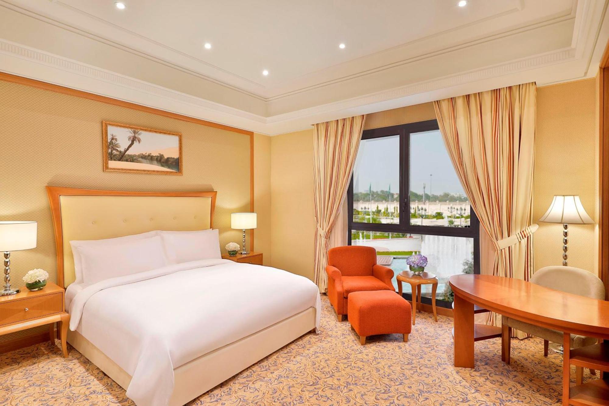 Hotel The Ritz-carlton,