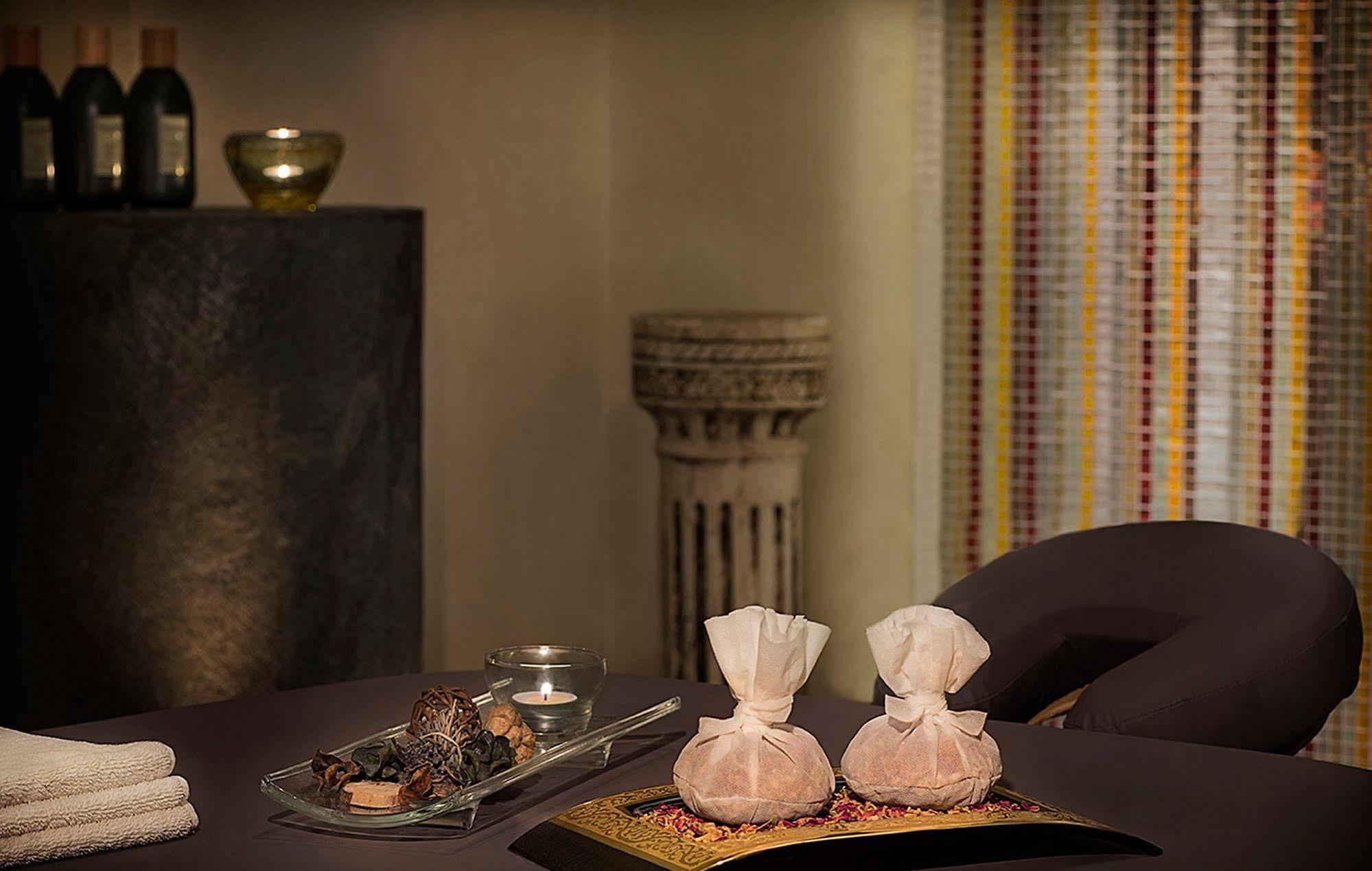 The Ritz-carlton, Hotel Riyadh