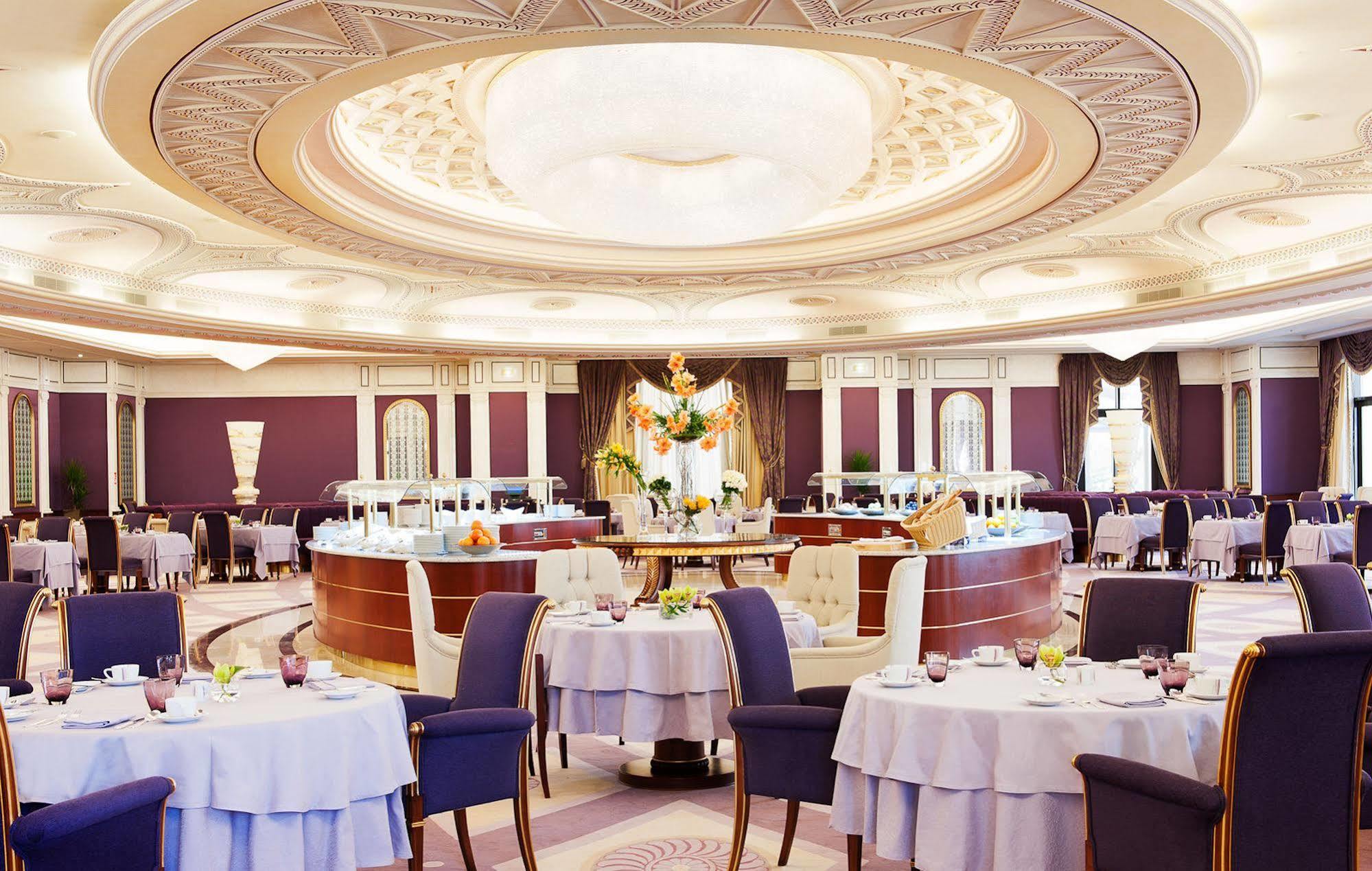 Hotel The Ritz-carlton,