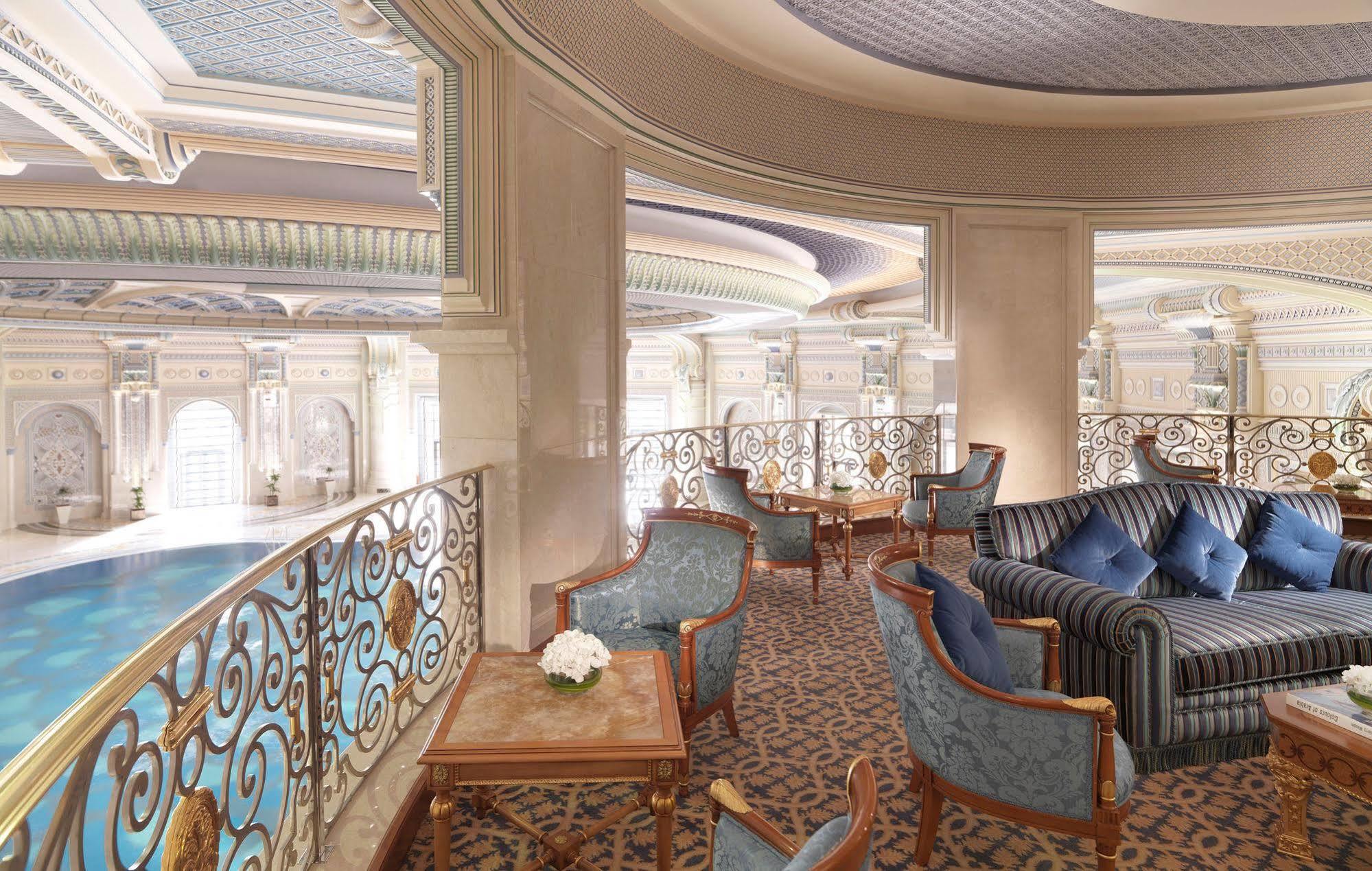 The Ritz-carlton, Hotel